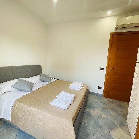 Newhouse Victoria - Sea View Apartment Неттуно Экстерьер фото