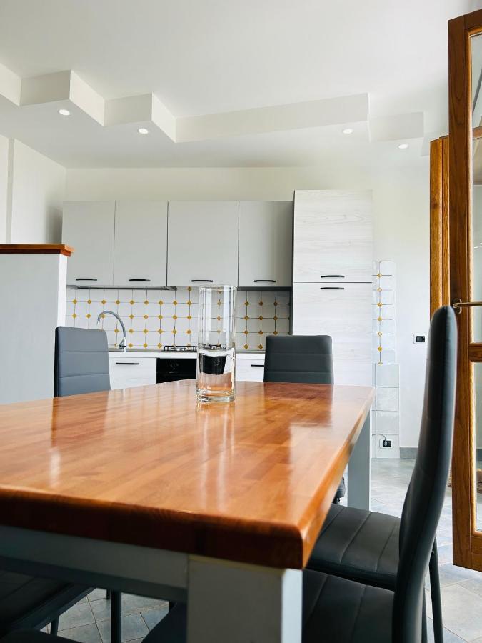 Newhouse Victoria - Sea View Apartment Неттуно Экстерьер фото