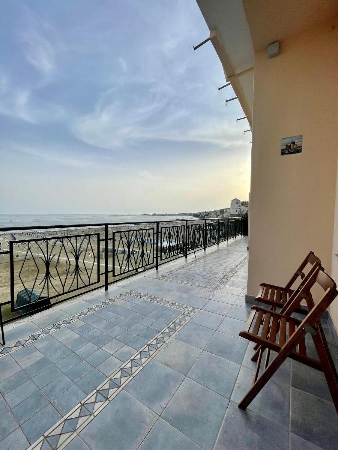 Newhouse Victoria - Sea View Apartment Неттуно Экстерьер фото
